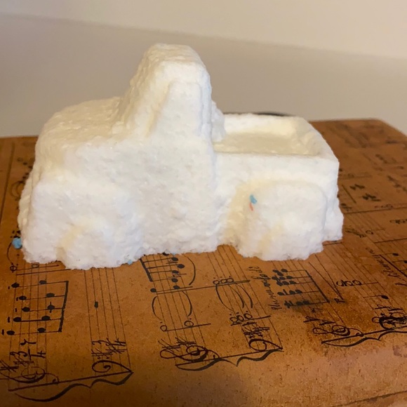 Set of 3 car shaped sleepy time bath bombs - Picture 2 of 4